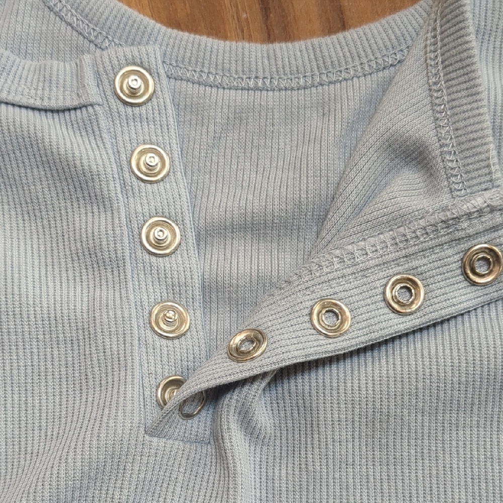 Light Blue Ribbed Tank Top - Picture 2 of 2